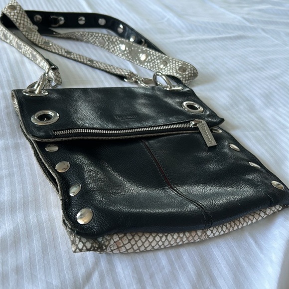 Hammitt Montana Two-Tone Crossbody Medium - Picture 4 of 16